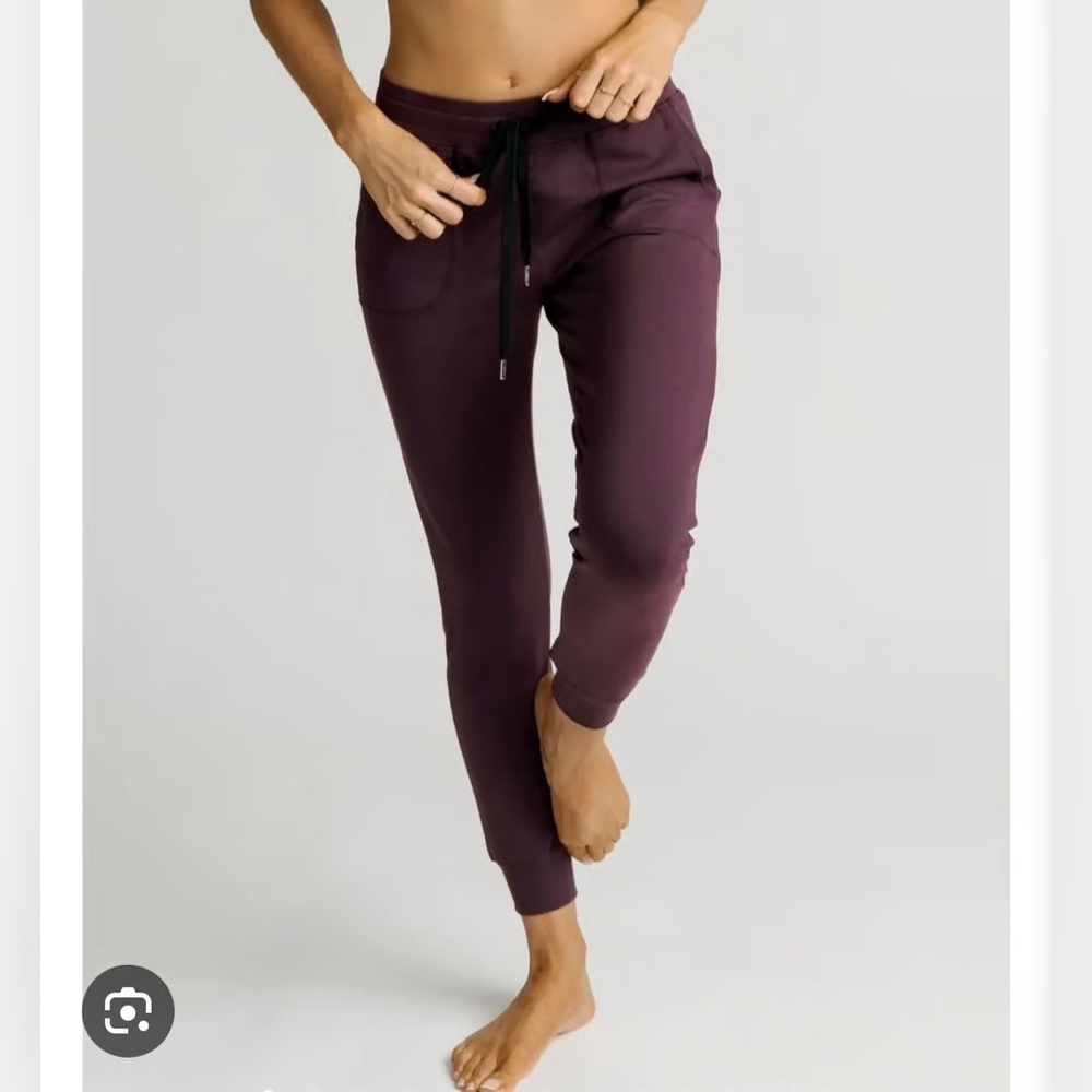 Zyia Unwind Joggers- Plum- Size XXL